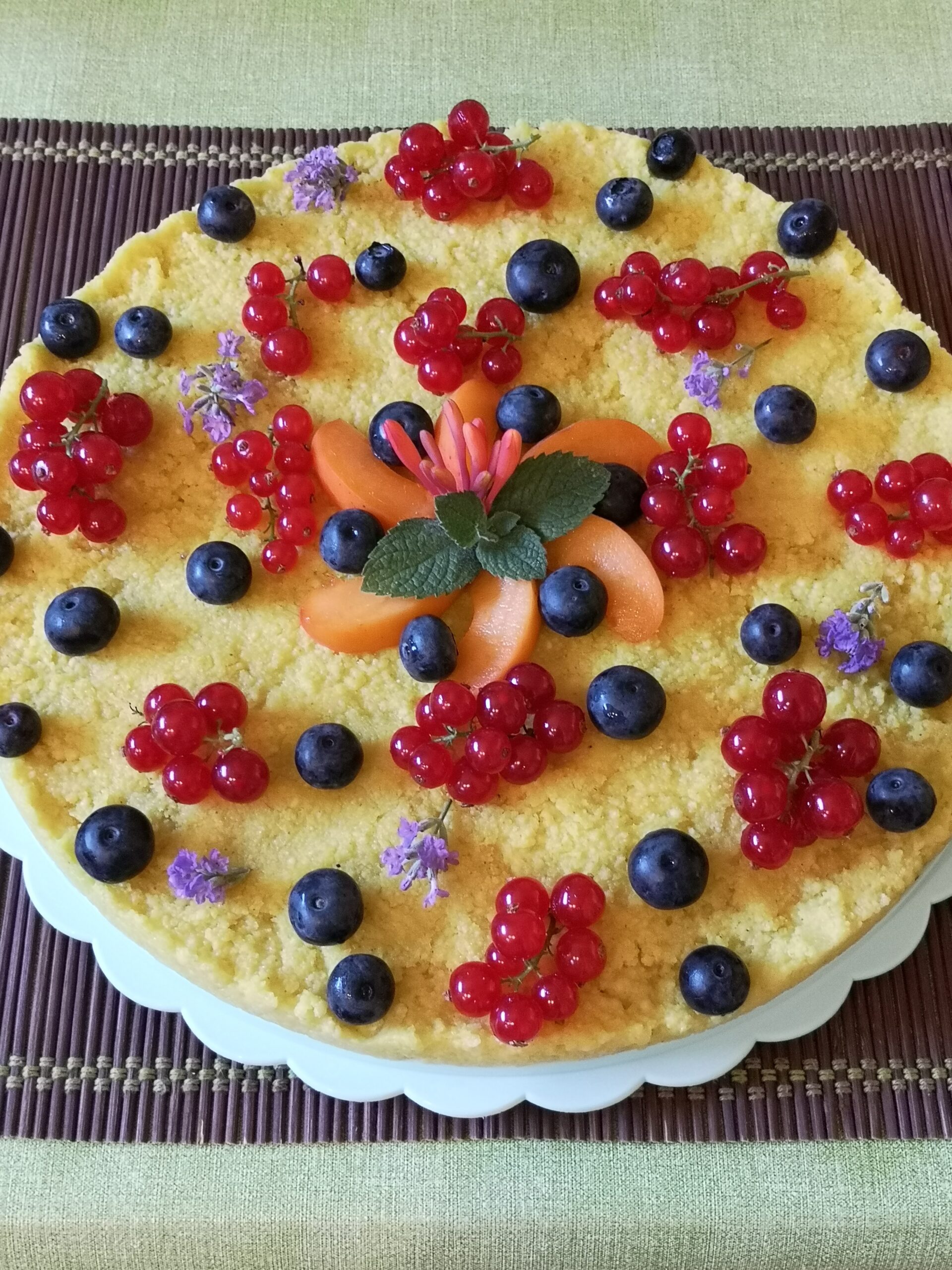 „Nemtúrós” torta, csak az íze, kölesből, friss gyümölcsökkel