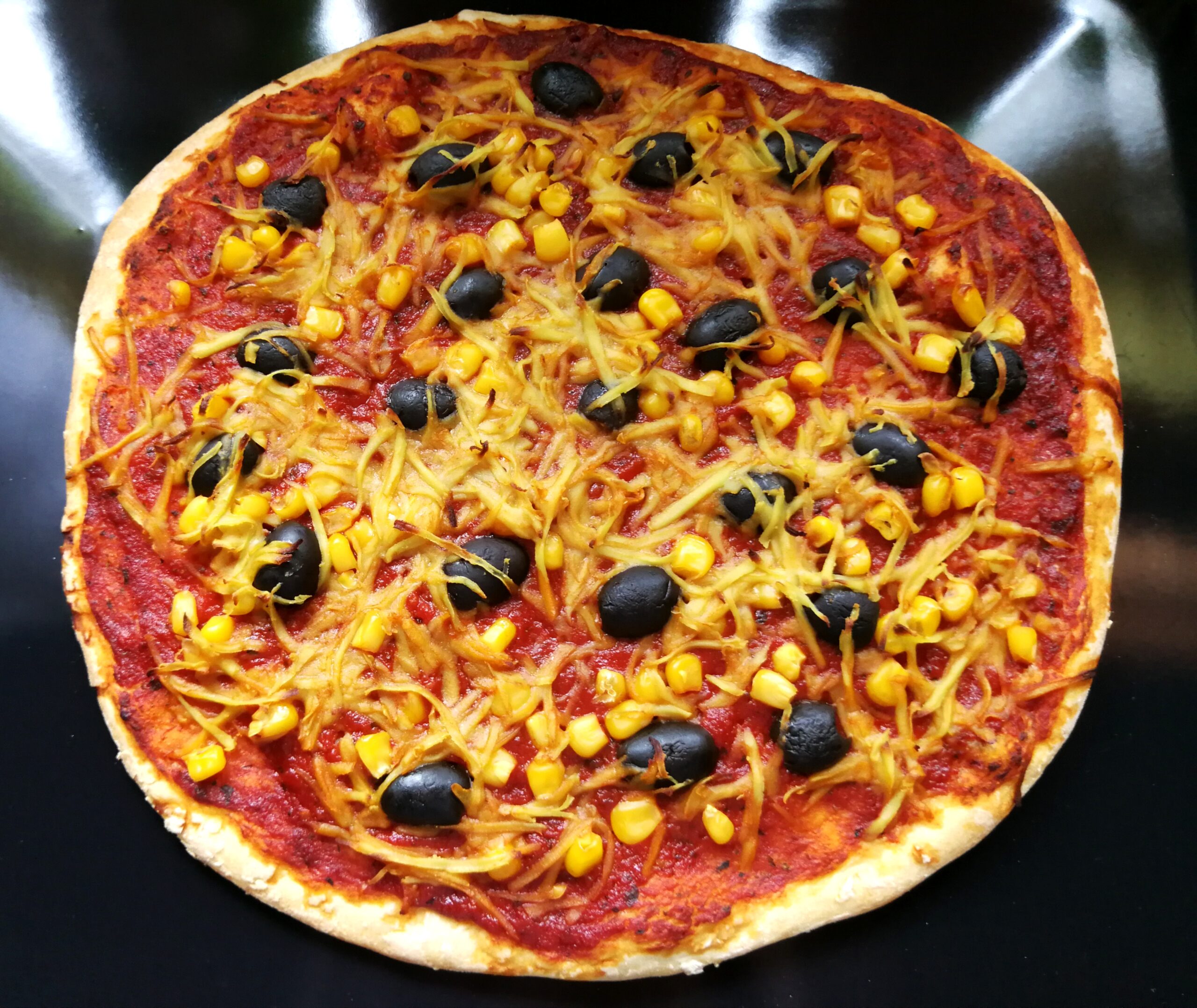 Kovászos vegán pizza